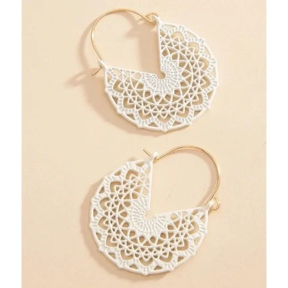 White Hoop Earrings Floral White Basket Hoops Cut out Dangle Earrings Scroll NWT - Picture 12 of 13